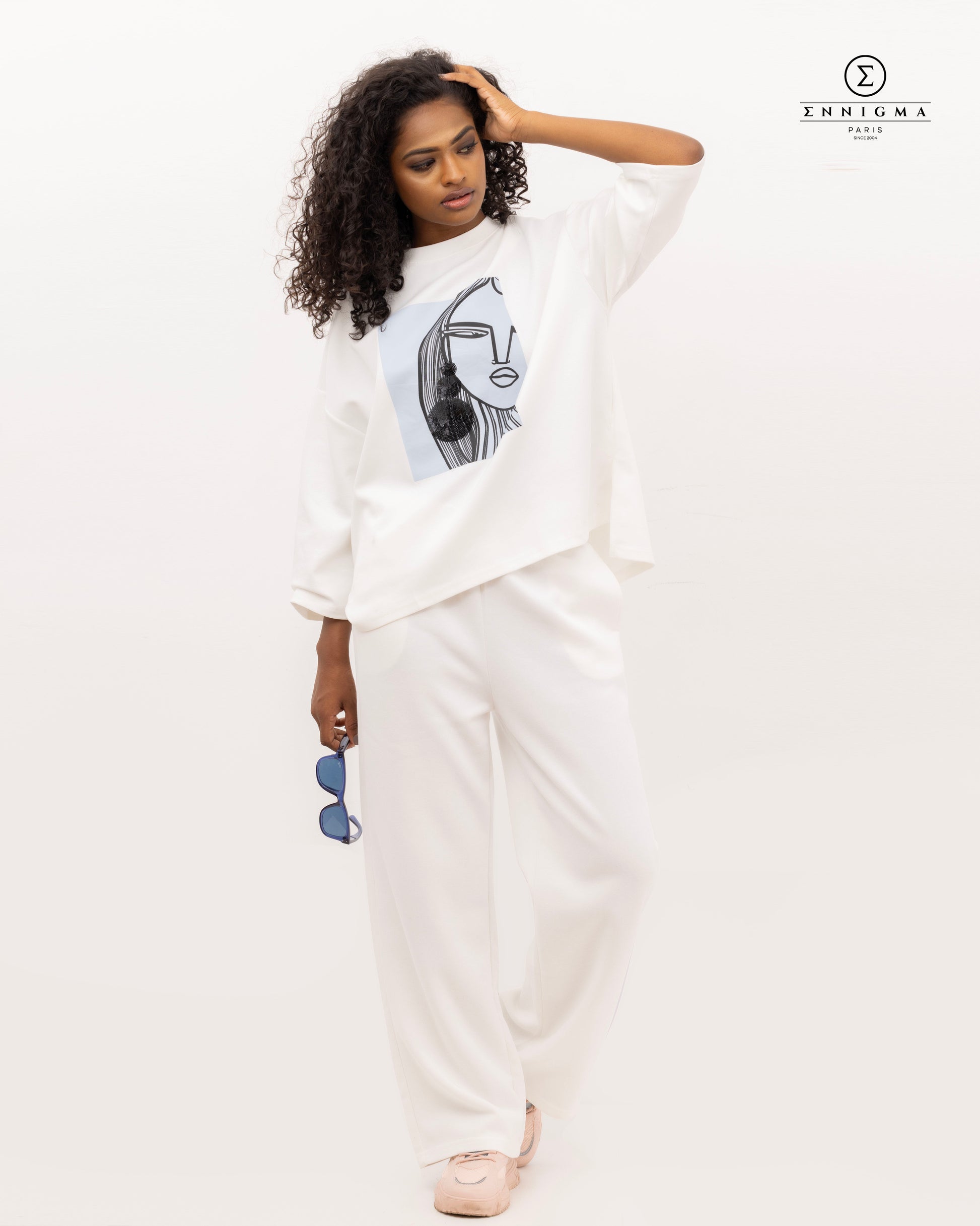 Abstract Line Art Oversized Sweatshirt